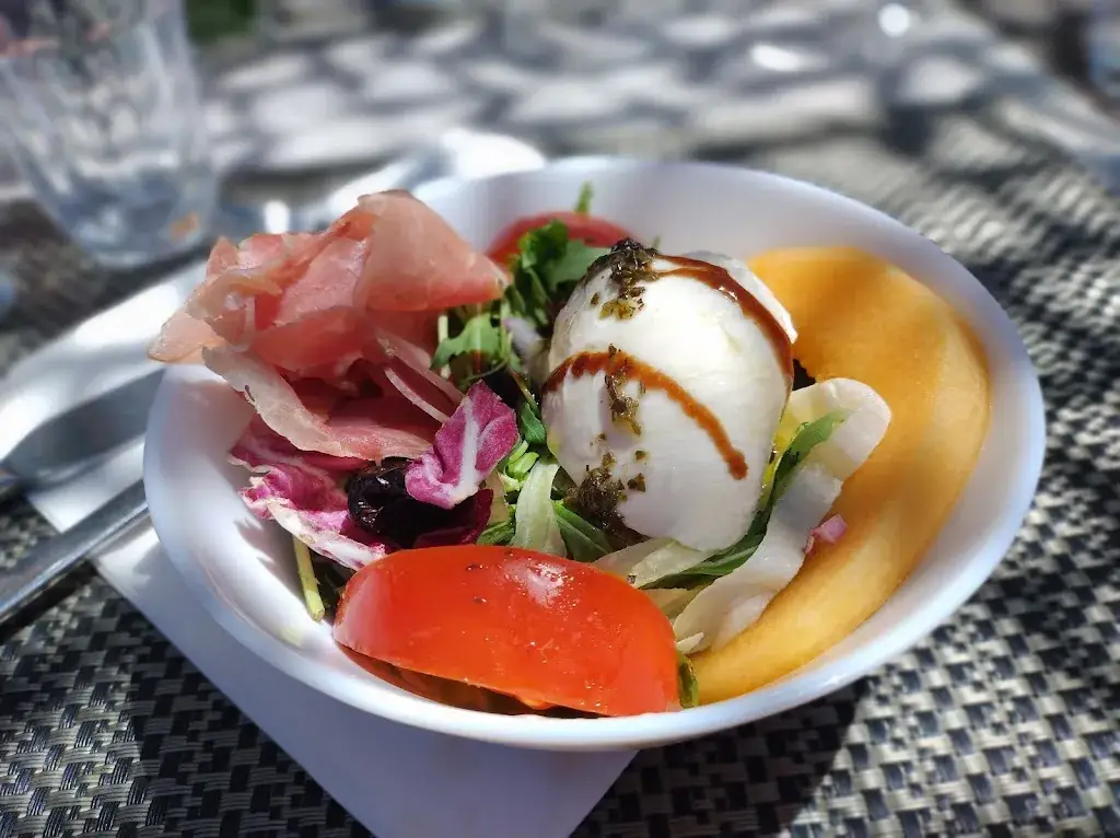 L Auberge Du Lac_Carnoules_slider_image_2