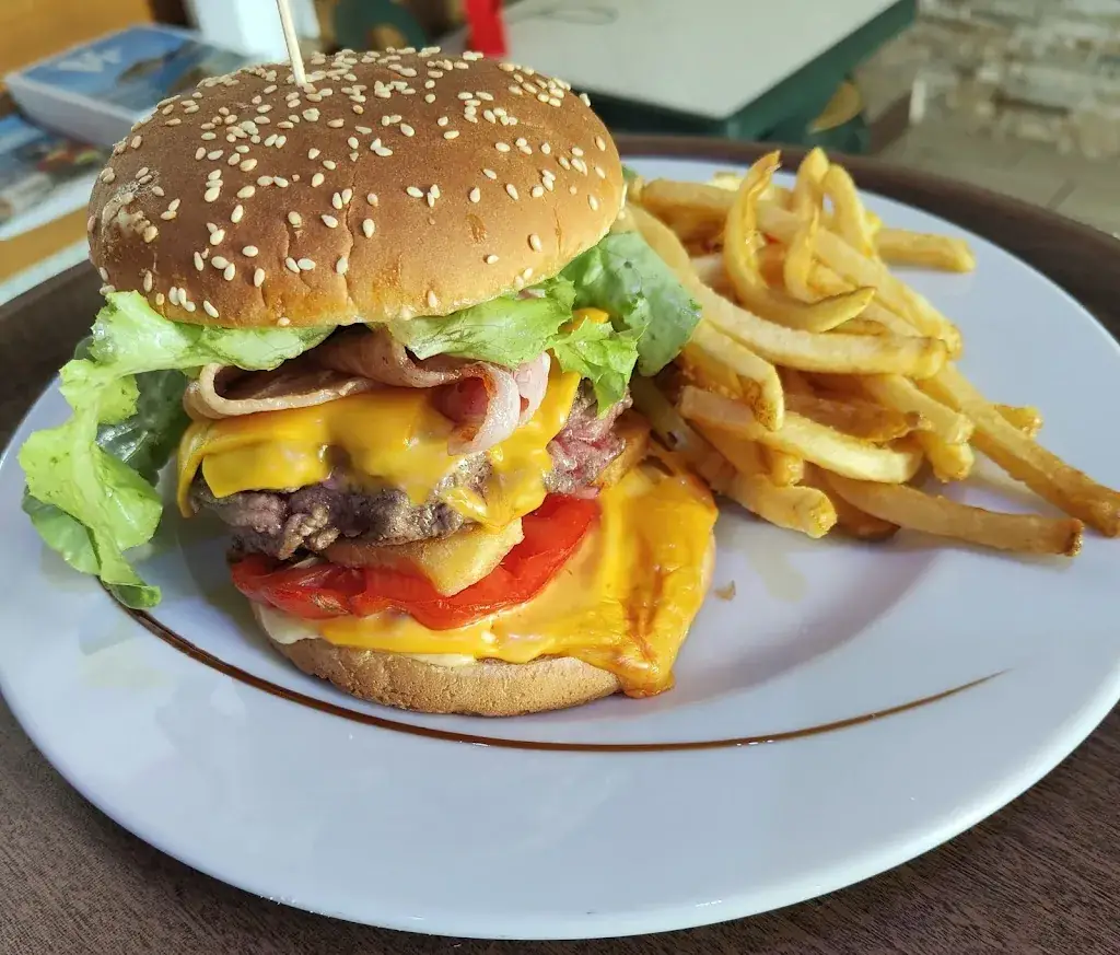 Café de la Gare, bar, tabacs, jeux,restaurant_Carnoules_slider_image_3