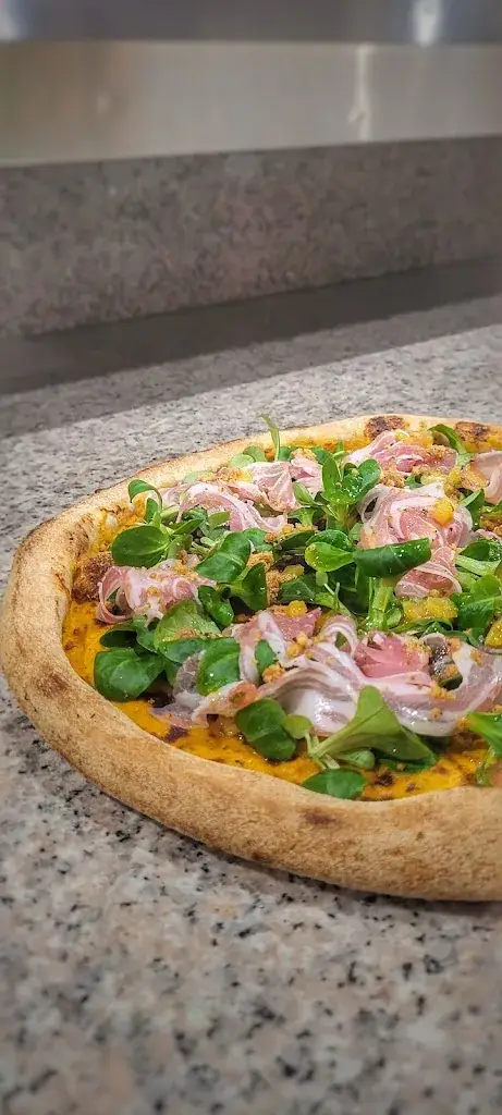 Pizza del cuoco_Carnoules_slider_image_3