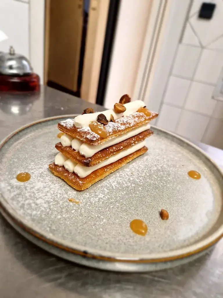 Restaurant Le Petit Café_Carpentras_slider_image_2