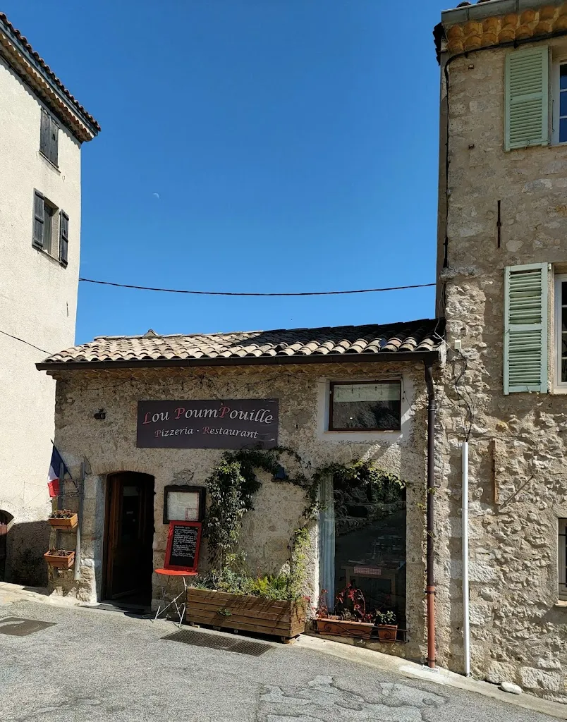 Lou Poumpouille_Carros_slider_image_2