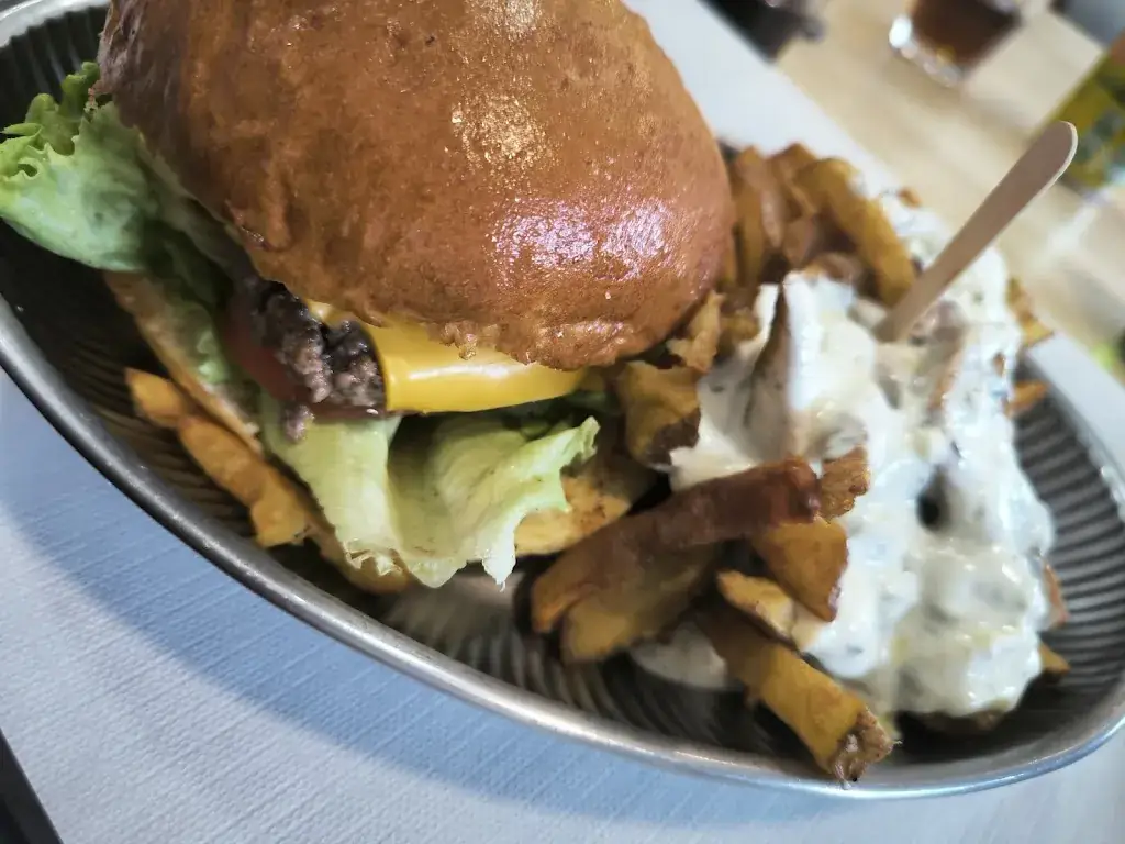 Virginie MATHON_À TABLE!_Carnoux-en-Provence_review