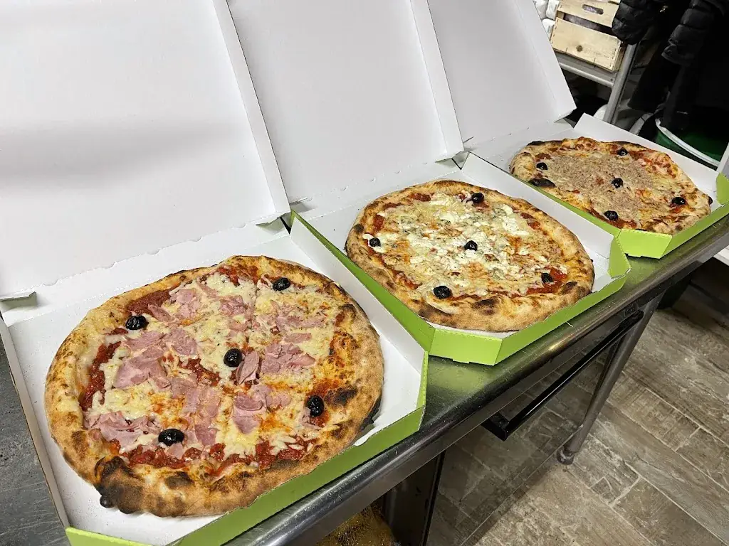 La Cave à Pizza_Carnoux-en-Provence_slider_image_3