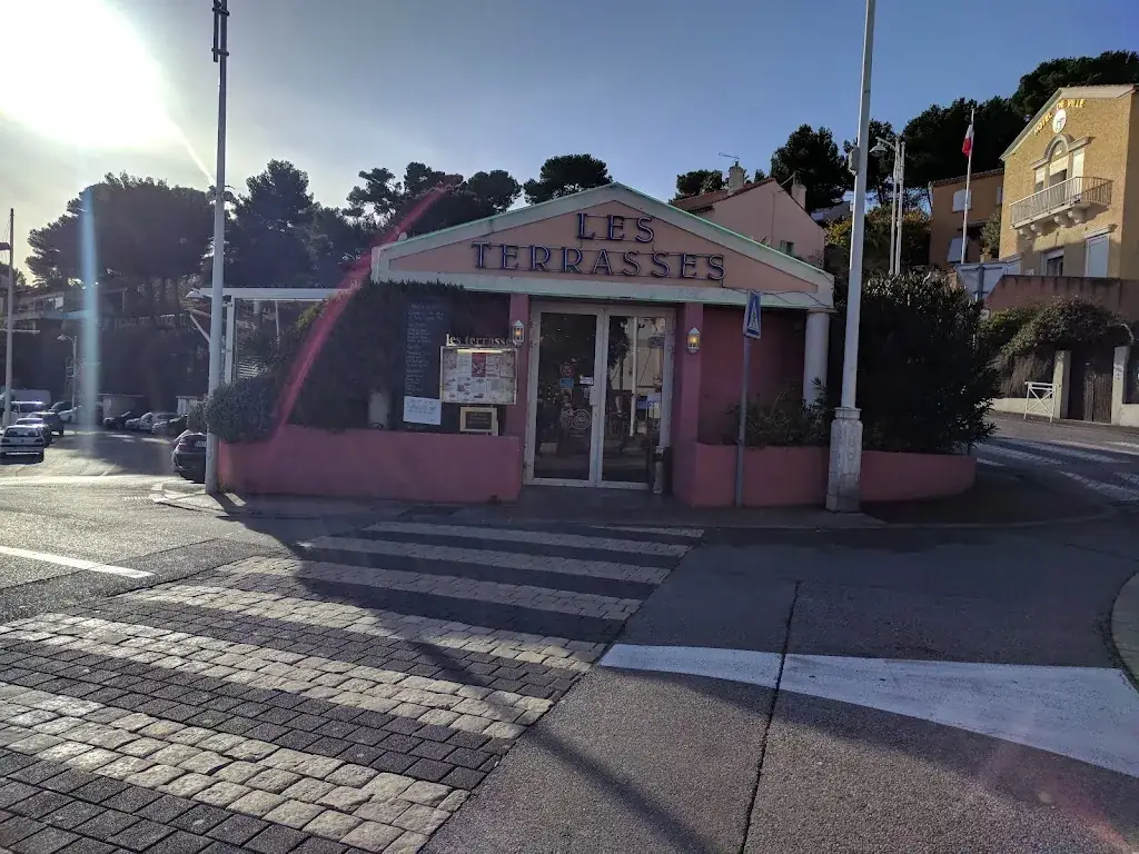 Bryan Nguyen_Les Terrasses_Carry-le-Rouet_reseña