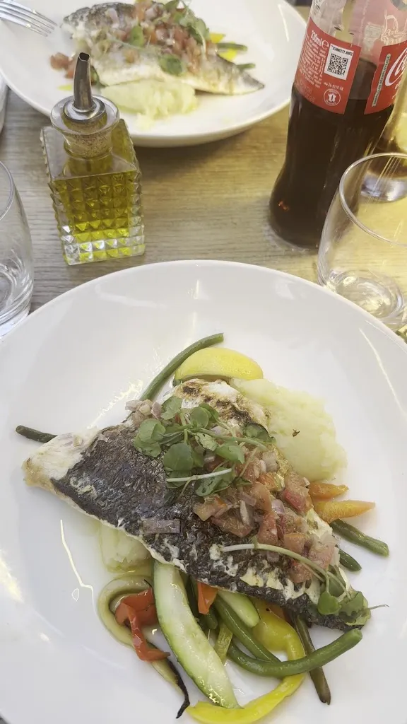 Brasserie Le Saint-Trop_Carry-le-Rouet_slider_image_2