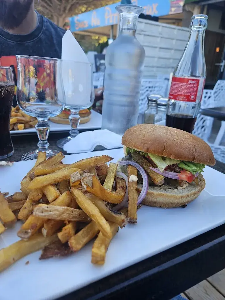 Kally Cerqueira_Le Malisa Beach_Carry-le-Rouet_review