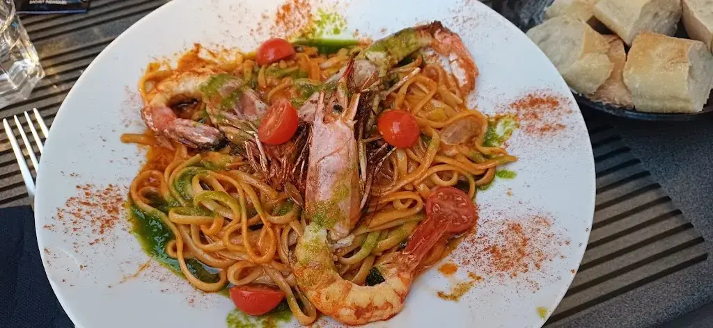 Le Patio_Cassis_slider_image_3