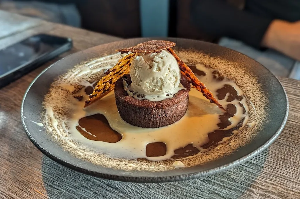 La Nonna D'oro_Cassis_slider_image_3