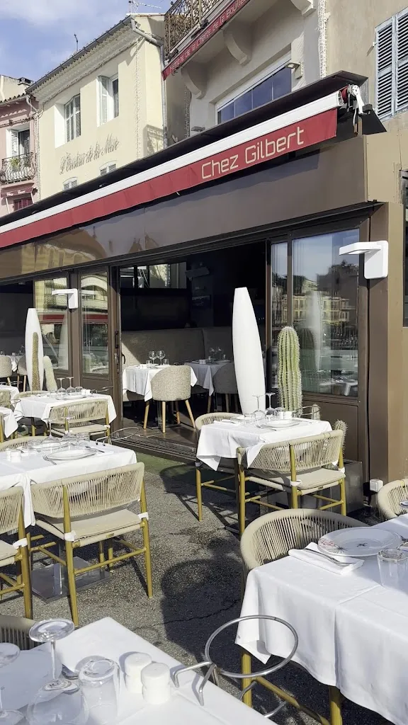 Chez Gilbert_Cassis_slider_image_2