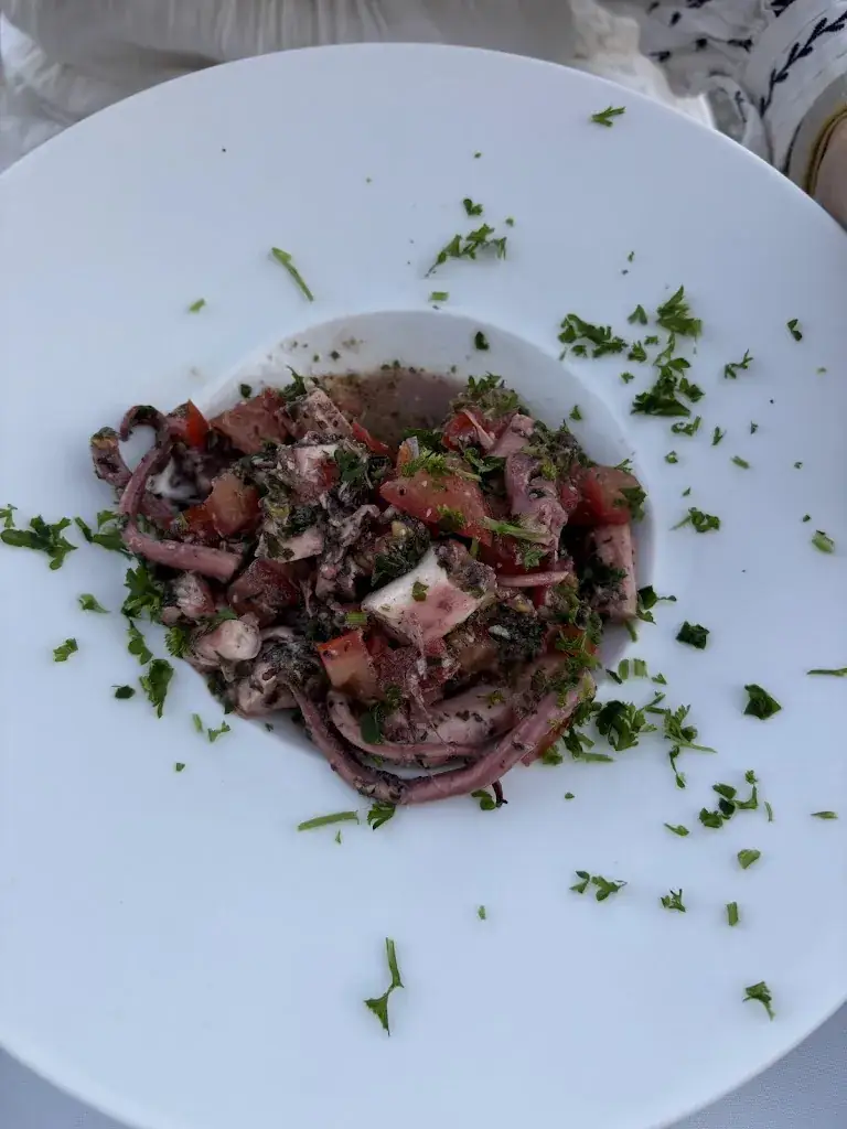 Dimitri Hotsyn_La Vieille Auberge_Cassis_review