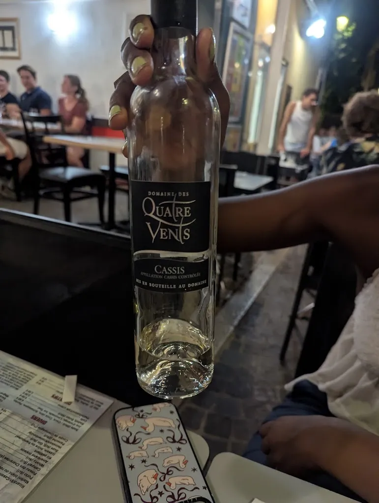 Unis Marie_Restaurant Le Bonaparte_Cassis_review