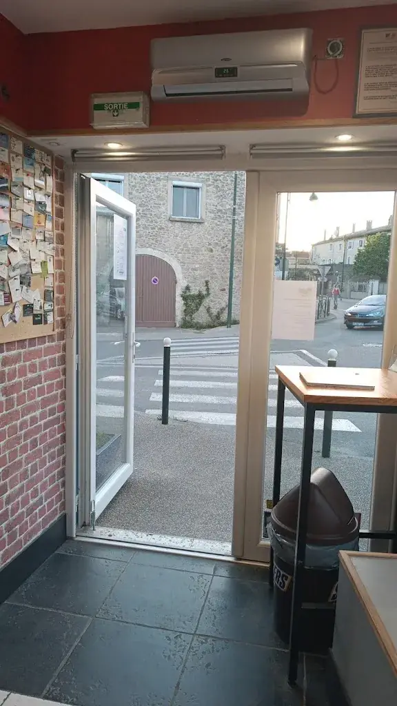 Abdelhamid Aglza_Azzurro pizza_Caumont-sur-Durance_review