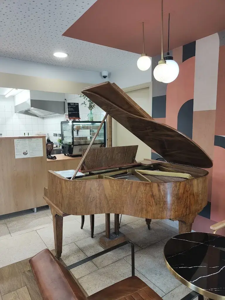 Fabienne VINCINAUX_Koumi, le comptoir_Caumont-sur-Durance_review