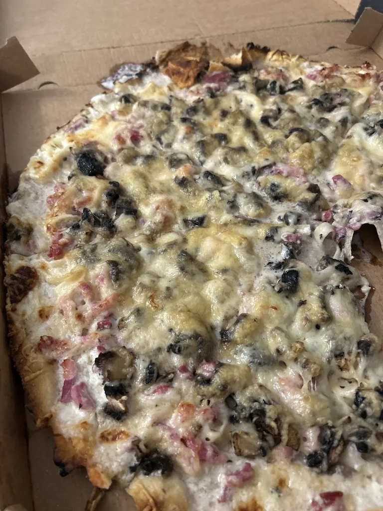 Renaissance Dystopie_Le Four à Pizza_Caumont-sur-Durance_review