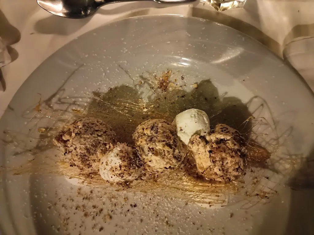 Laurence Provost_Auberge Lou Petoulet_Carqueiranne_review