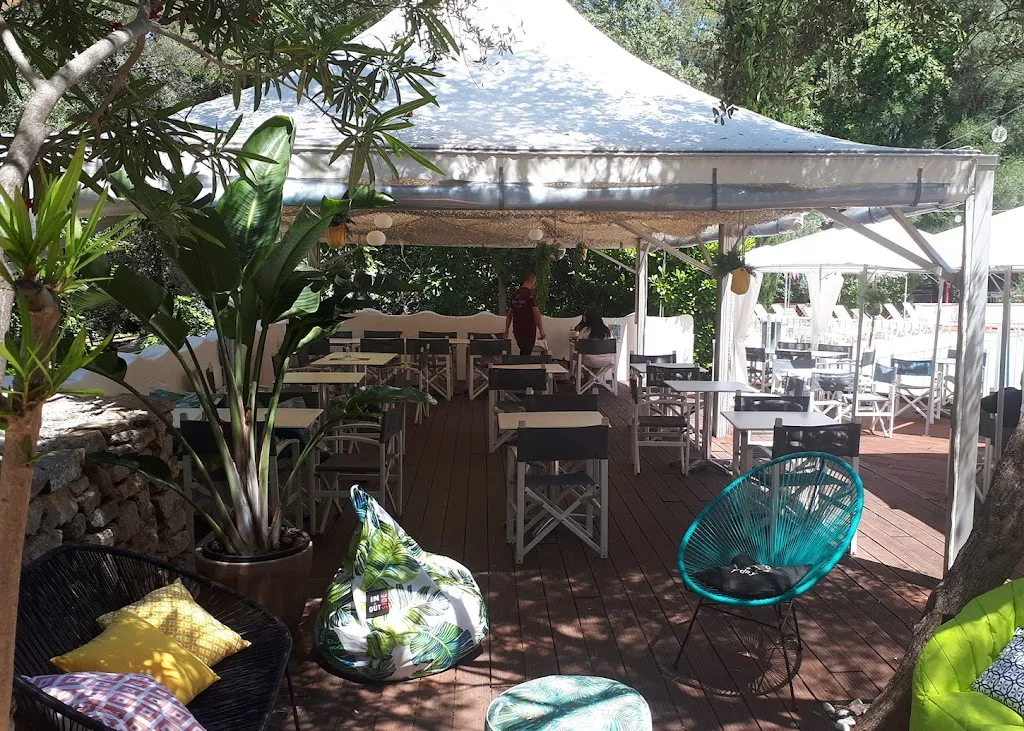 Le Resto du Beau Vezé restaurant in Carqueiranne