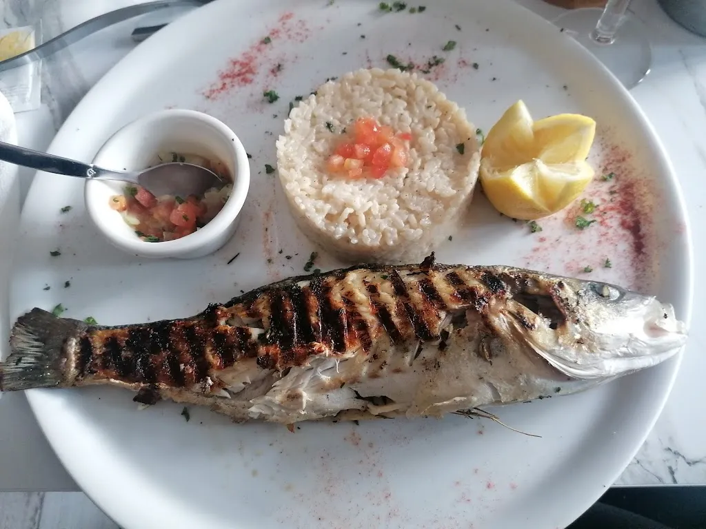 Menü_Côté Place_Carqueiranne_Bild_8