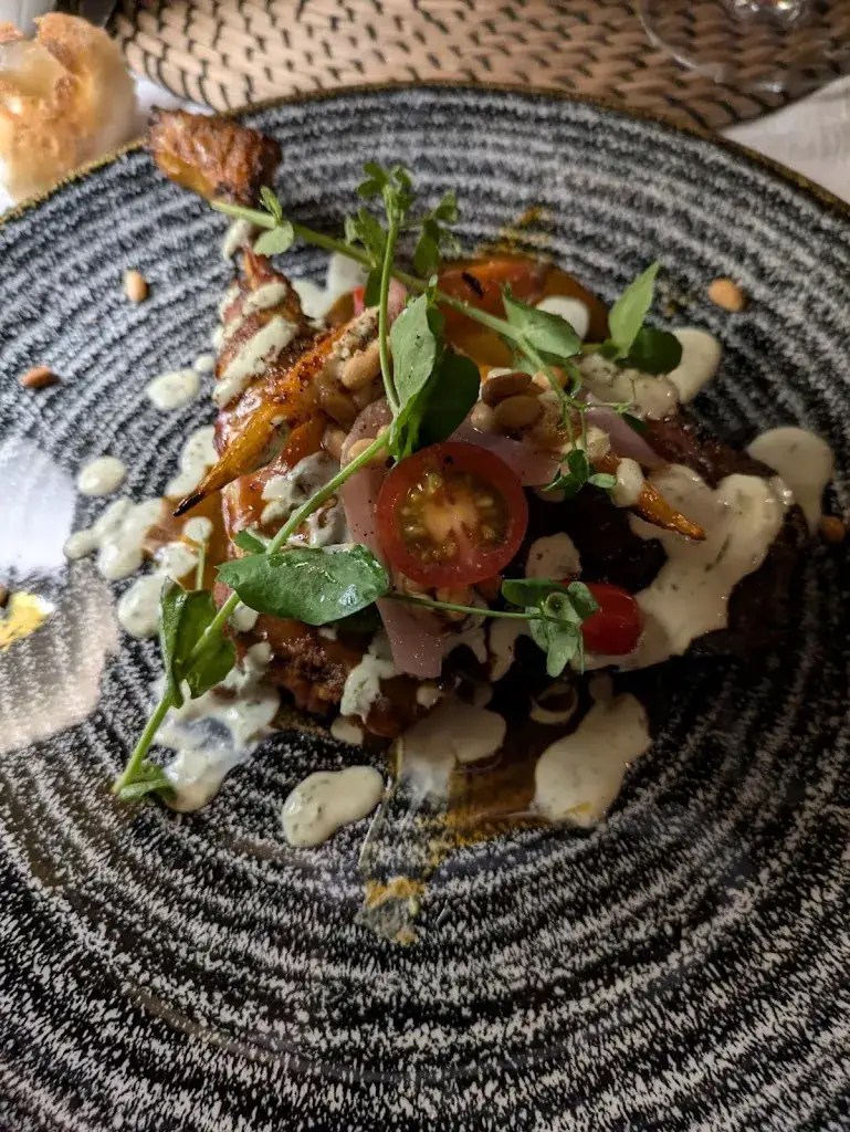 Restaurant La Cabane restaurant in Crau