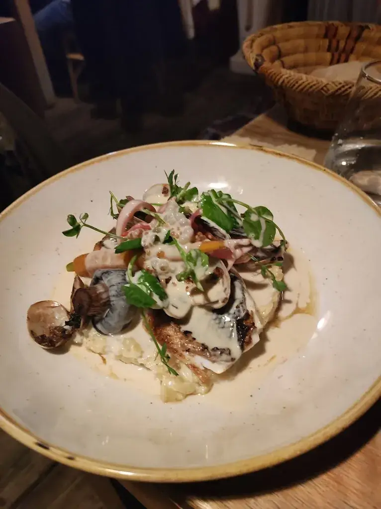 Restaurant La Cabane_Crau_slider_image_2