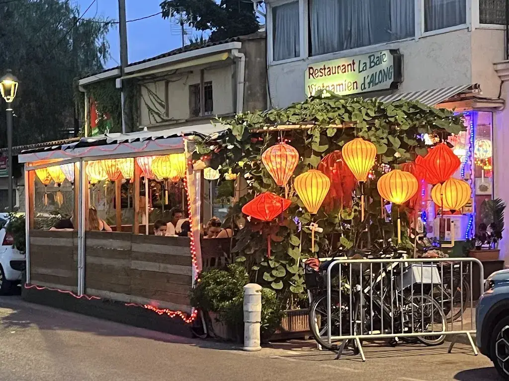 La Baie d'Along_Carqueiranne_slider_image_1