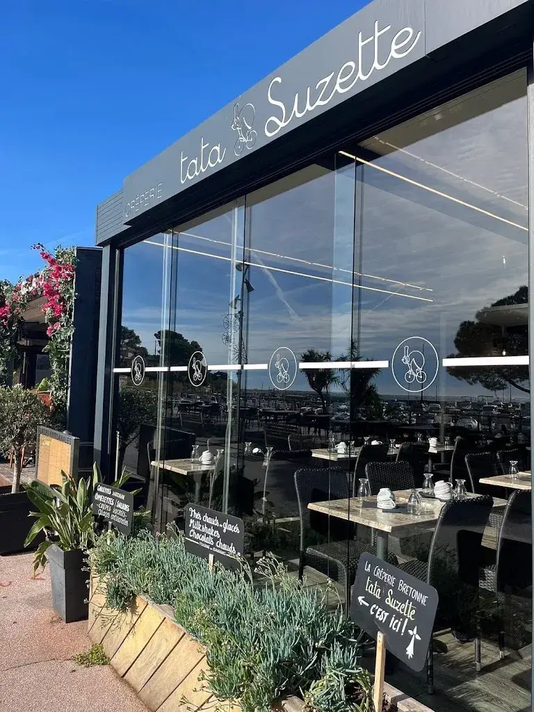 Tata Suzette Carqueiranne restaurant in Carqueiranne