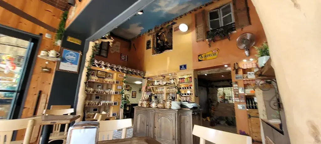 Tony Singh_La Rue des Biscuits: Biscuiterie, Salon de Thé, pâtisserie, guinguette, wedding cake ,_Céreste-en-Luberon_review