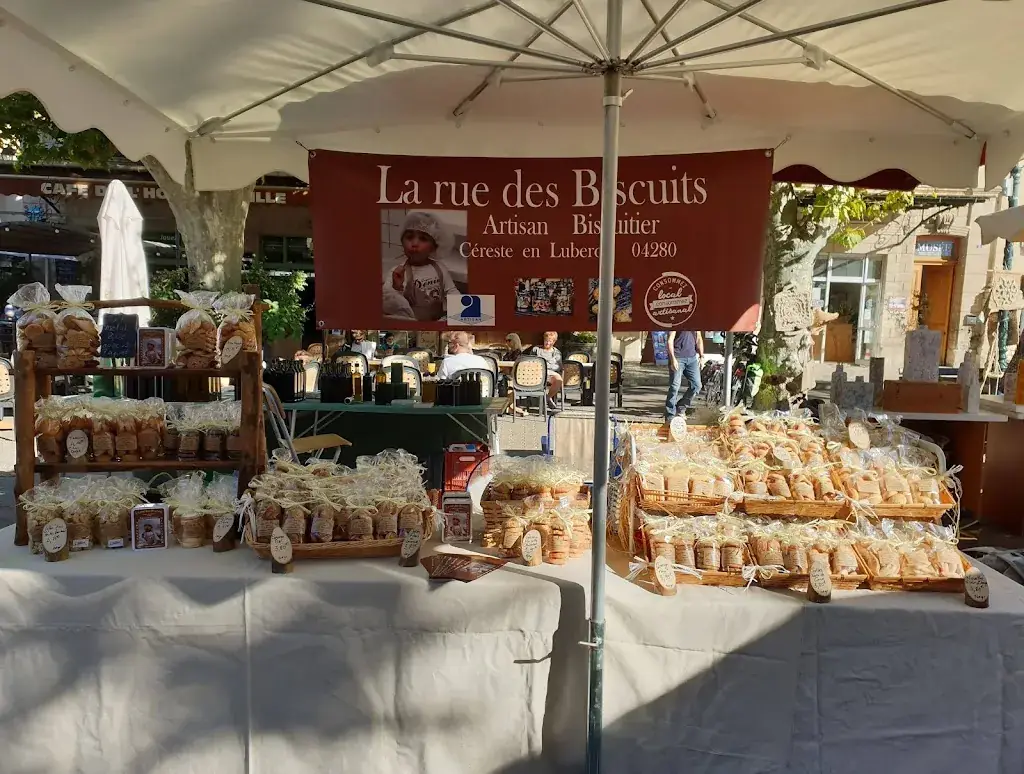 La Rue des Biscuits: Biscuiterie, Salon de Thé, pâtisserie, guinguette, wedding cake ,_Céreste-en-Luberon_slider_image_3