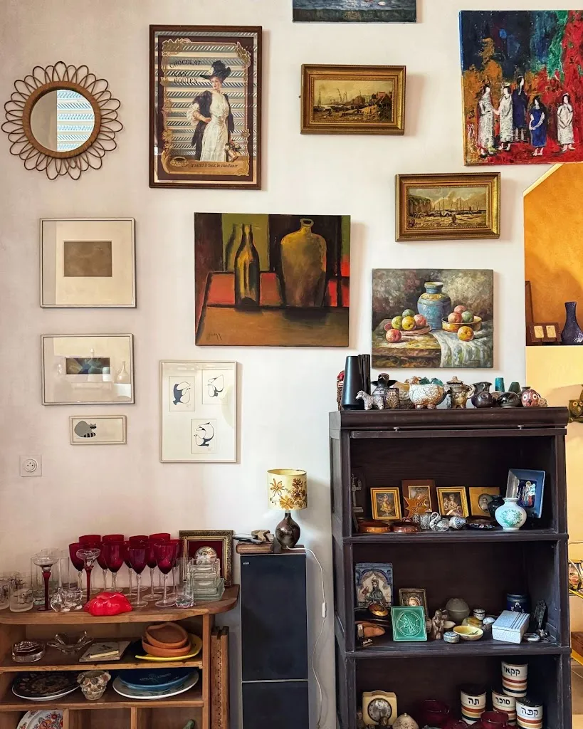 Les Belles Lurettes Restaurant in Céreste-en-Luberon