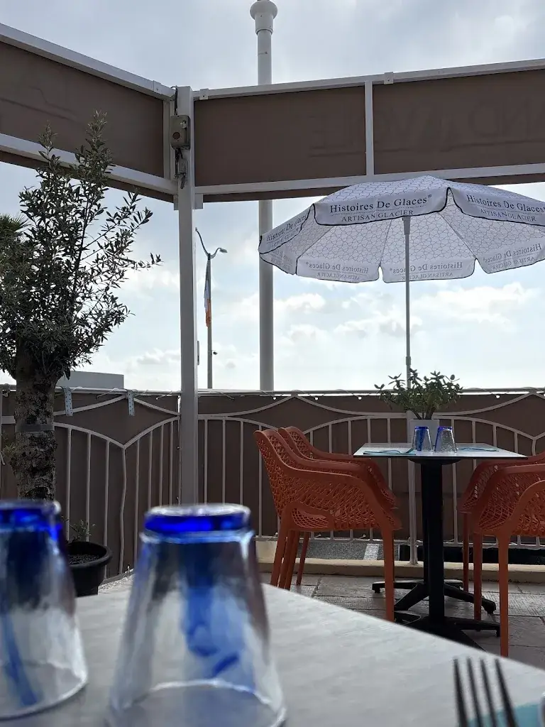 sam baillet_La Grand Voile Brasserie Restaurant_Cavalaire-sur-Mer_review