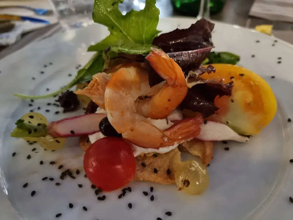 Pierre Nierhaus_Dolce mare_Cavalaire-sur-Mer_review