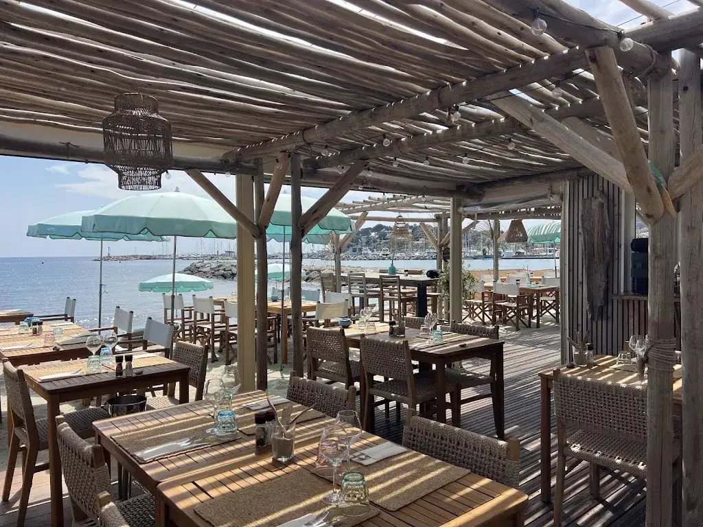 Tamaris Beach_Cavalaire-sur-Mer_slider_image_1