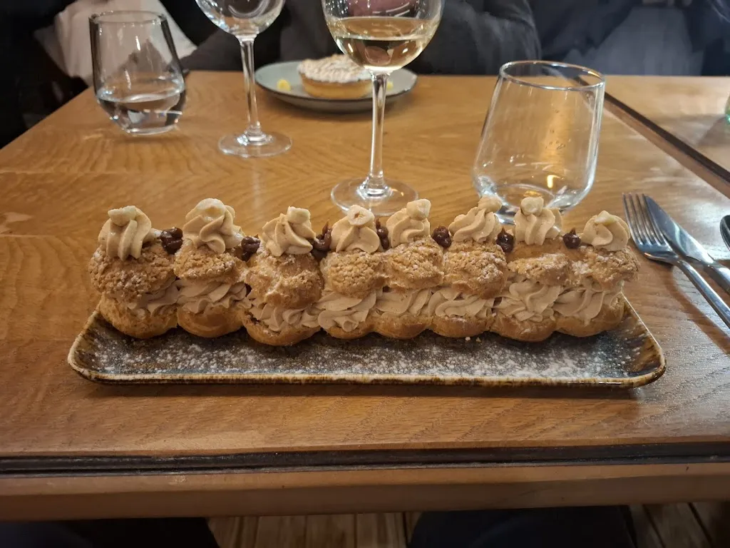 Han van Veldhuizen_PAMPA_Cavalaire-sur-Mer_recensione