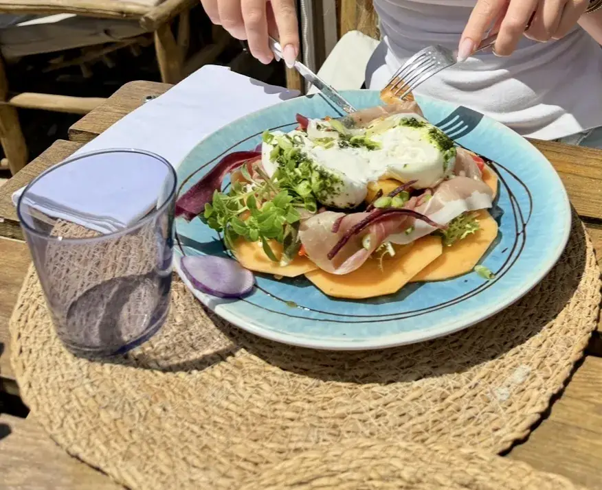 Rachel Wise_La Plage_Cavalaire-sur-Mer_review