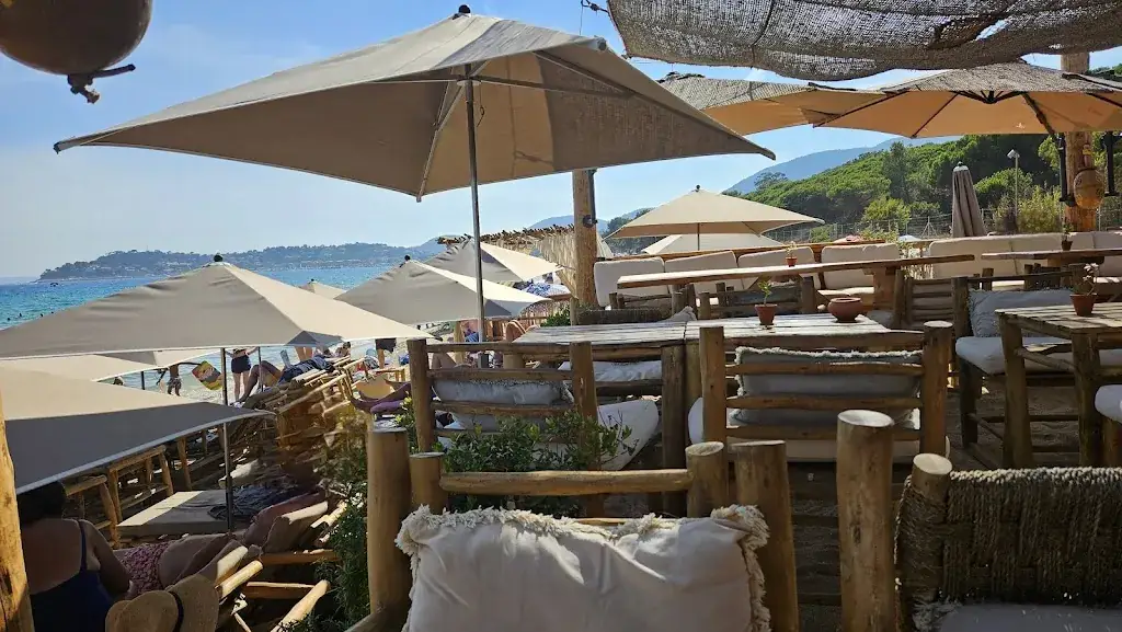 La Plage_Cavalaire-sur-Mer_slider_image_1