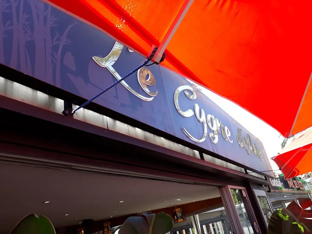 Rob Ashford_Le Cygne d'Asie_Cavalaire-sur-Mer_review