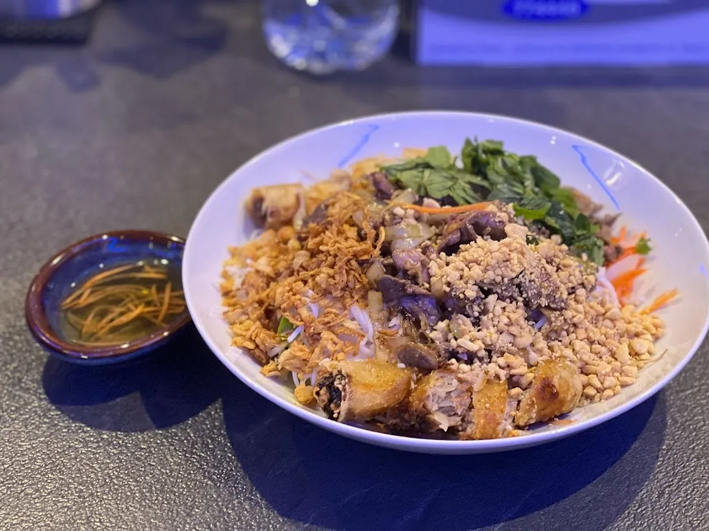 Le Cygne d'Asie_Cavalaire-sur-Mer_slider_image_3