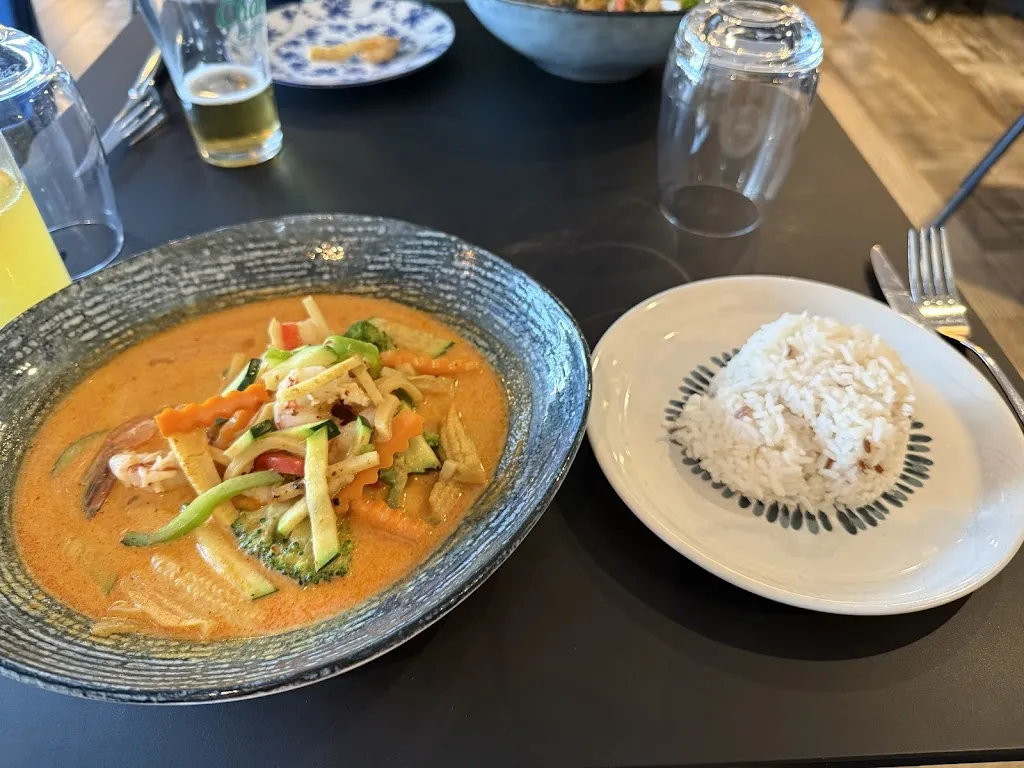 Svetlana Denisenko_Siam Cavalaire_Cavalaire-sur-Mer_review