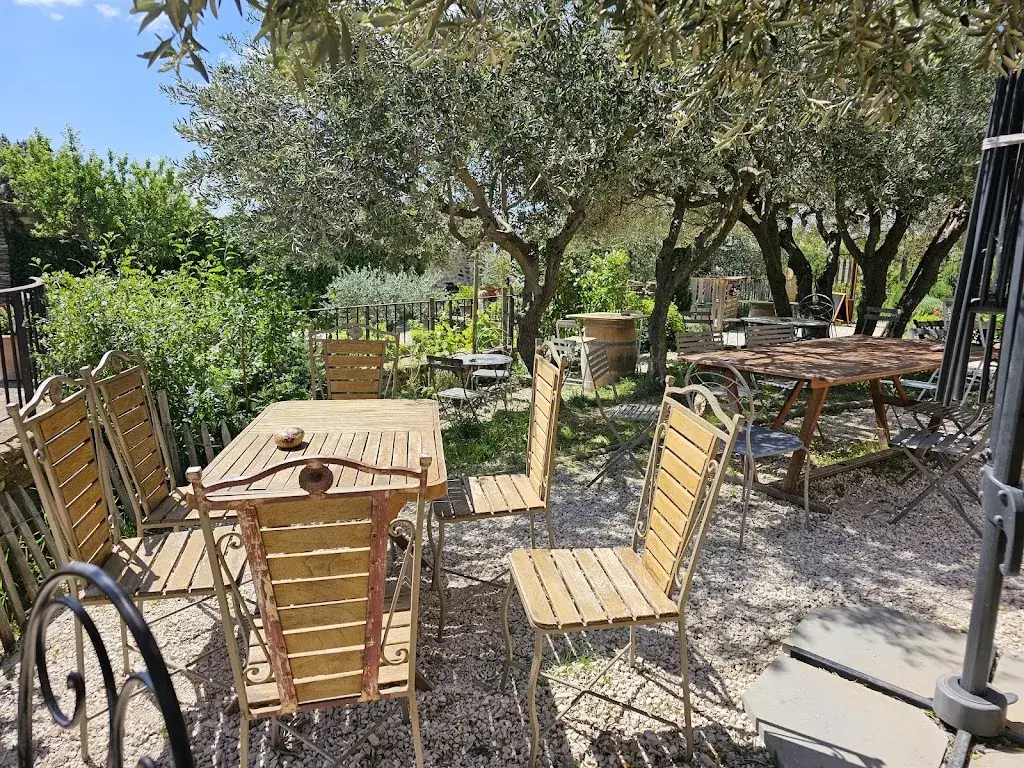 Glacier « Le Jardin de Paval » restaurant in Châteauneuf-du-Pape