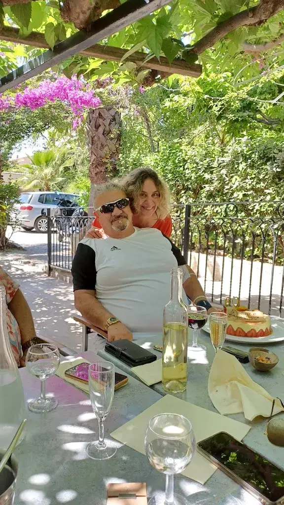 Patricia Hebrard_La Quinta_Ceyreste_review