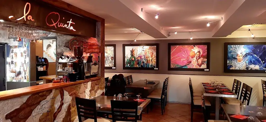 La Quinta Restaurant in Ceyreste