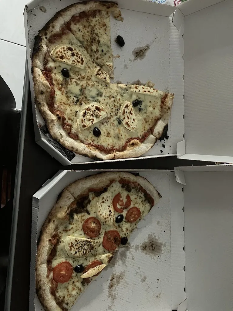 Le Camion d'Ugo_Ceyreste_slider_image_2