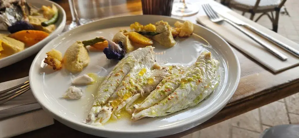 Les Piapia Restaurant_Ciotat_slider_image_3