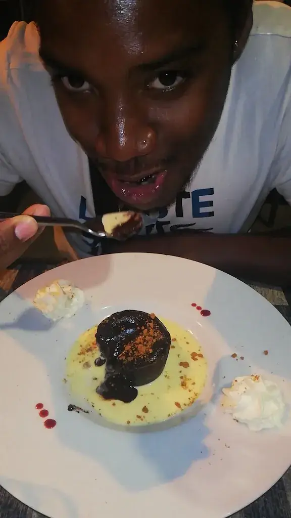 Restaurant L'Oustaou_Ciotat_slider_image_2