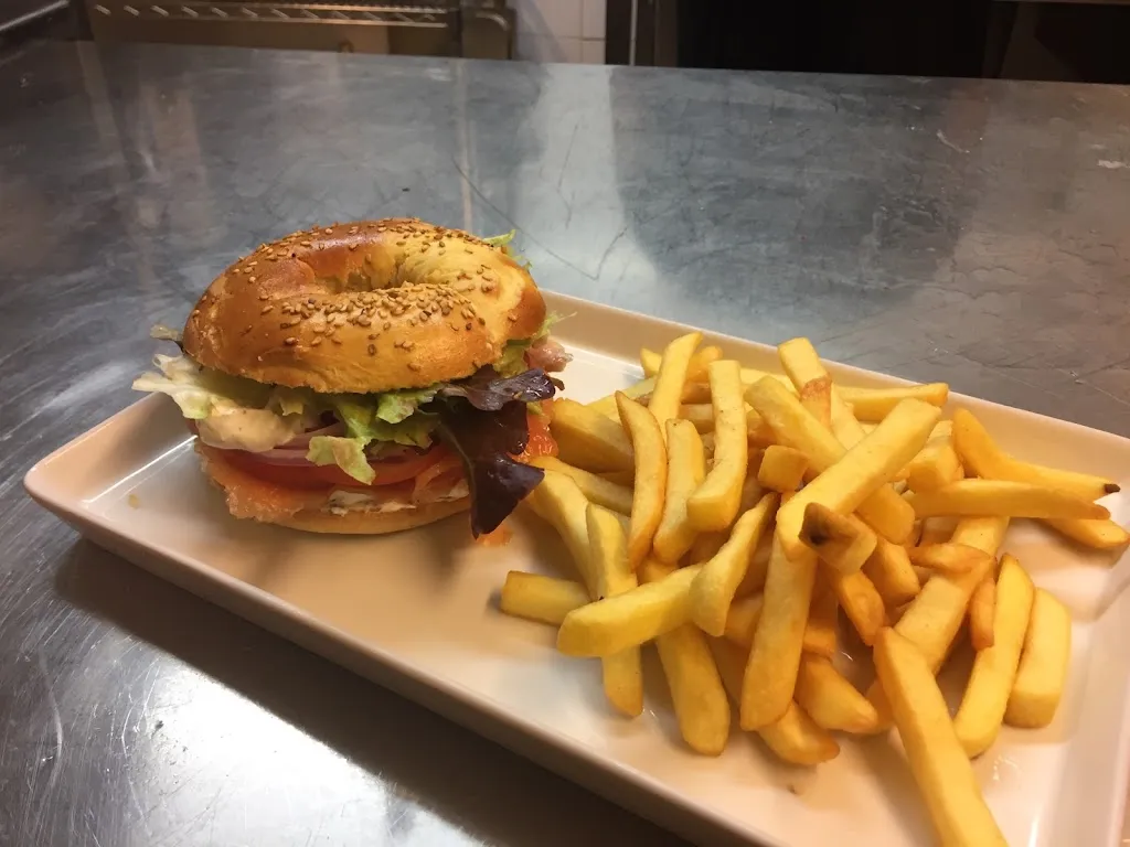 Restaurant l'athelia_Ciotat_slider_image_2