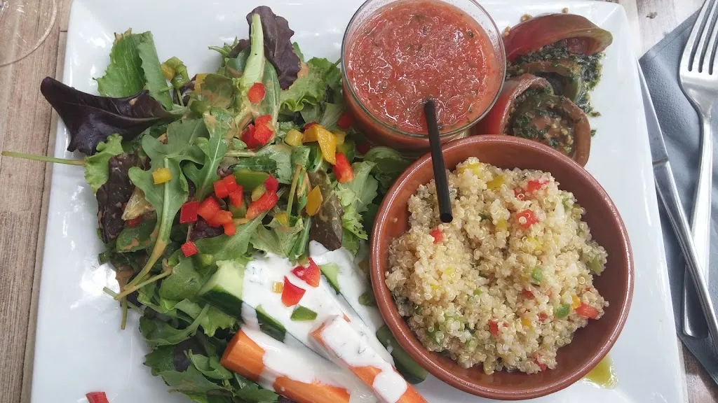 Helen Agnew_Brasserie la Fontaine_Châteauneuf-le-Rouge_review