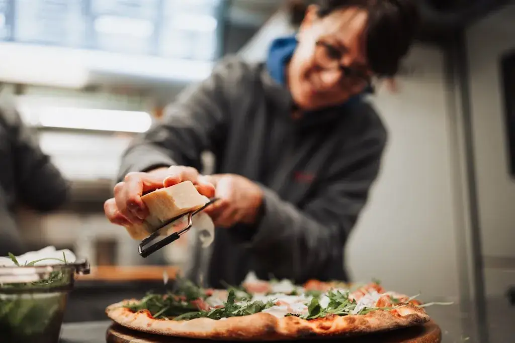 Menu_Pizzas Du Cengle_Châteauneuf-le-Rouge_immagine_5