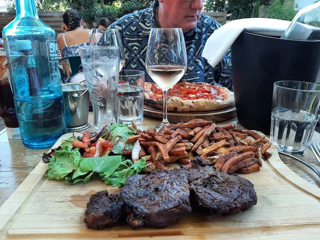 Pat Mcadams_Les Copains D’abord_Fuveau_review