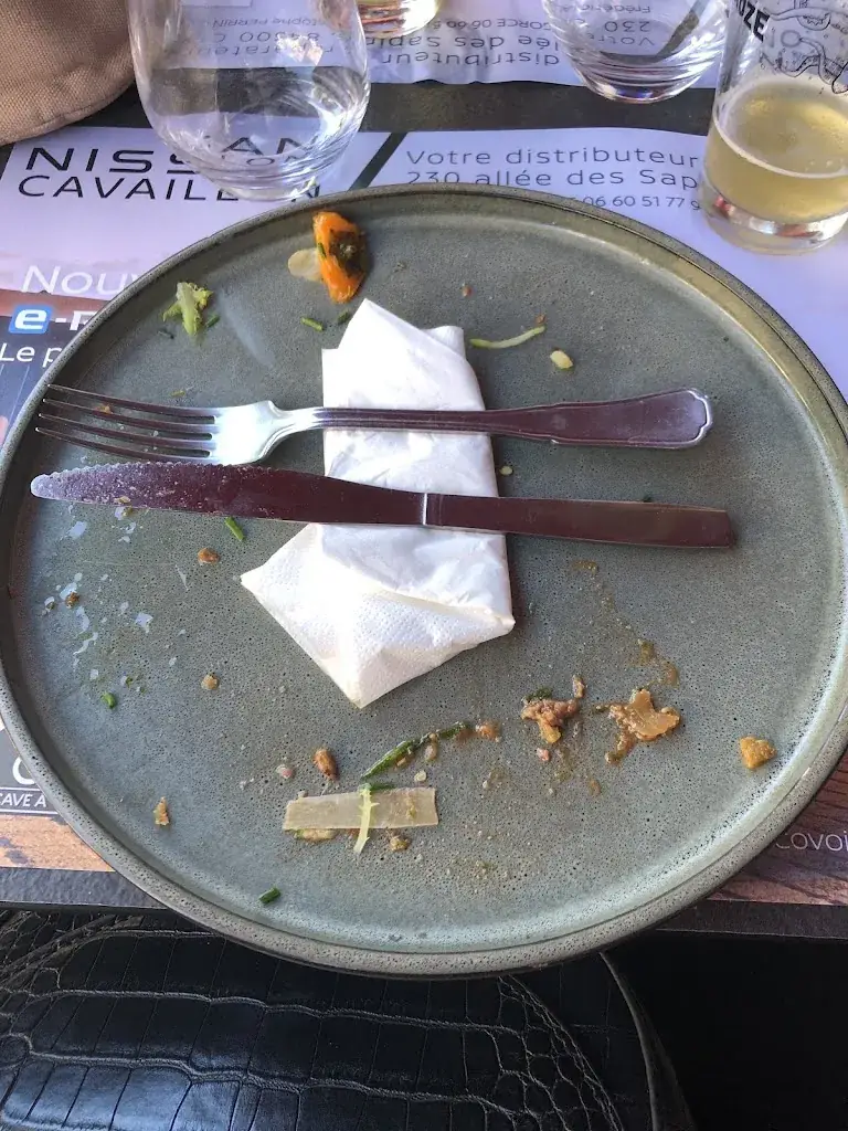 Patrycja Łakomiec_Café Le Paris_Cavaillon_review