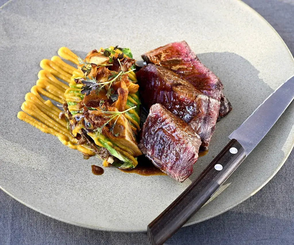 L'AUBERGE DES CARRIERES LUBERON_Taillades_slider_image_3