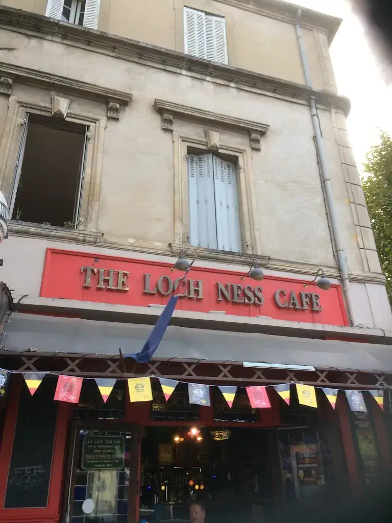 Vincent Gagnon_Loch Ness Café_Cavaillon_review